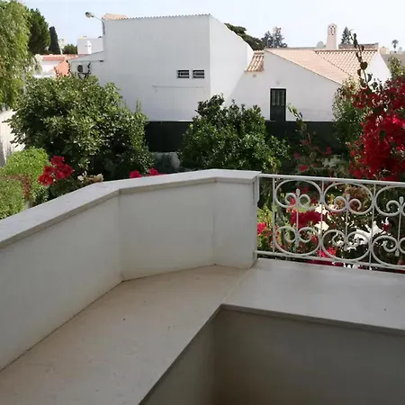 Centrally Located Feriehus Albufeira